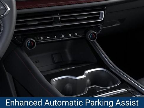 New 2026 Chevrolet Traverse Z71 w/ Enhanced Driving Package AWD/4WD image 26