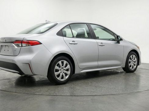 Used 2025 Toyota Corolla LE FWD image 9