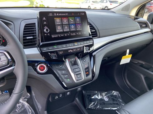 New 2026 Honda Odyssey Touring image 26