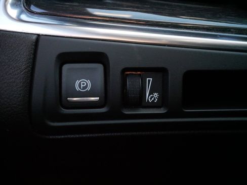 Certified 2021 Cadillac XT5 Premium Luxury image 24