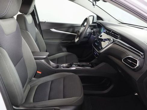 Used 2023 Chevrolet Bolt EUV LT w/ Driver Confidence Package image 19