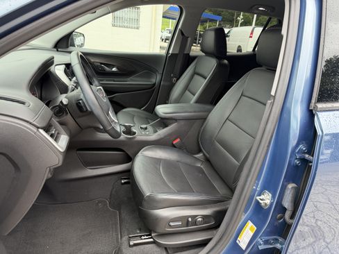 Used 2024 GMC Terrain SLT w/ Elevation Edition FWD image 13