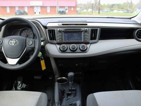 Used 2015 Toyota RAV4 LE image 11