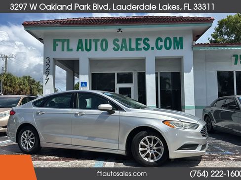 Used 2017 Ford Fusion S FWD image 2