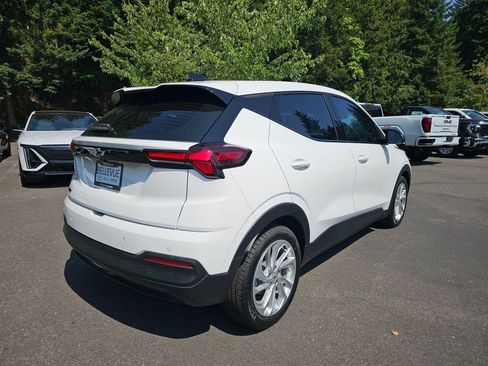 New 2027 Chevrolet Bolt LT w/ Comfort Package FWD image 7