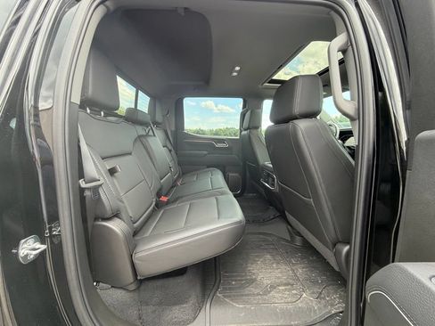 Used 2025 GMC Sierra 1500 Denali AWD/4WD image 12