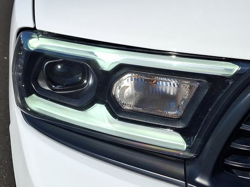 Certified 2024 Dodge Durango GT image 9