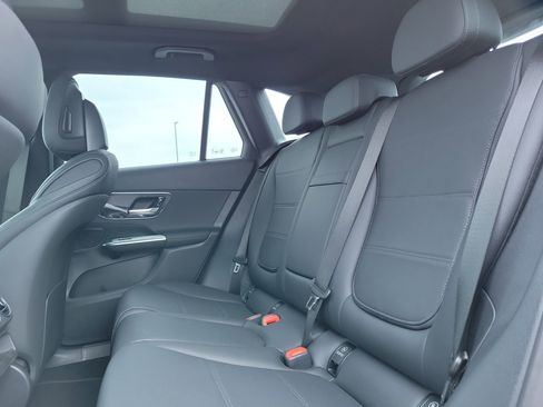 New 2026 Mercedes-Benz GLC 300 GLC 300 image 9