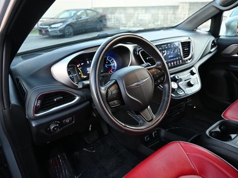 Used 2020 Chrysler Pacifica Limited w/ Quick Oder Package 2EV RED-S image 26