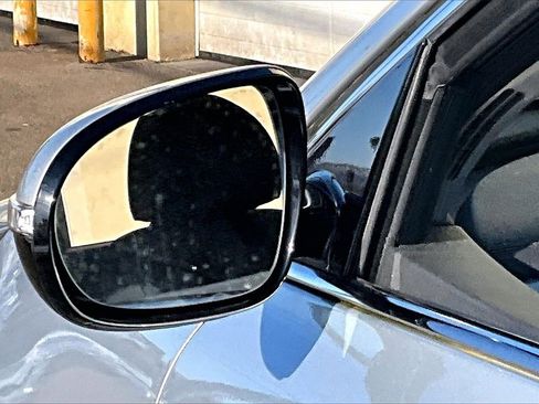 Used 2018 Kia Sorento LX image 13