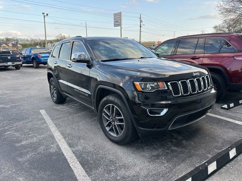 Used 2020 Jeep Grand Cherokee Limited image 2