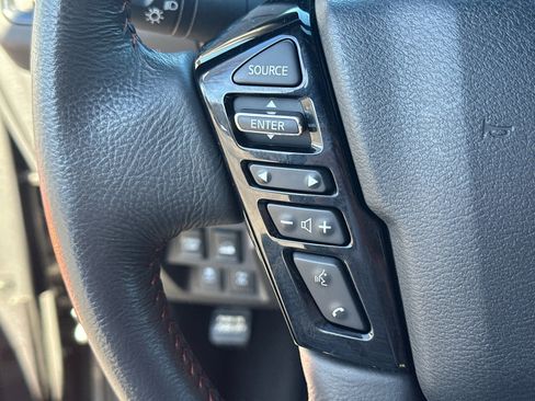 Used 2024 Nissan Frontier PRO-4X image 24