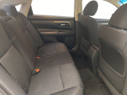 Used 2018 Nissan Altima 2.5 SV FWD image 19