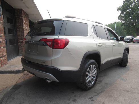 Used 2017 GMC Acadia SLE AWD/4WD image 13