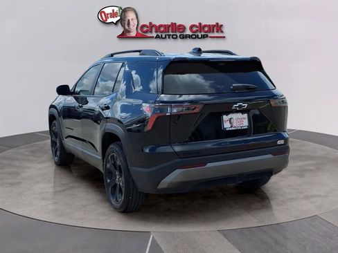 Used 2025 Chevrolet Equinox LT w/ Convenience Package II FWD image 3