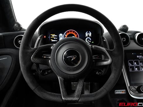 Used 2019 McLaren 600LT RWD image 35