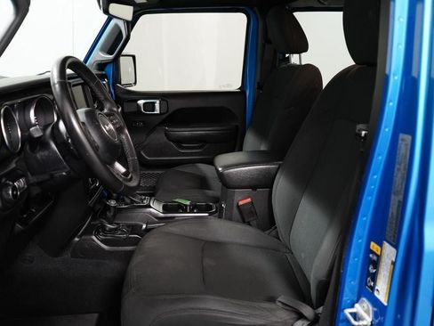 Used 2022 Jeep Wrangler Unlimited Sport AWD/4WD image 12