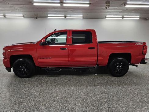 Used 2017 Chevrolet Silverado 1500 LT w/ All Star Edition AWD/4WD image 9