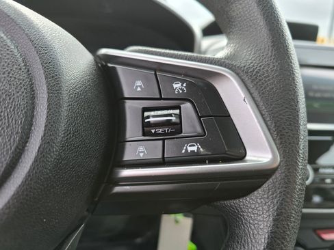 Used 2018 Subaru Impreza 2.0i Premium image 24
