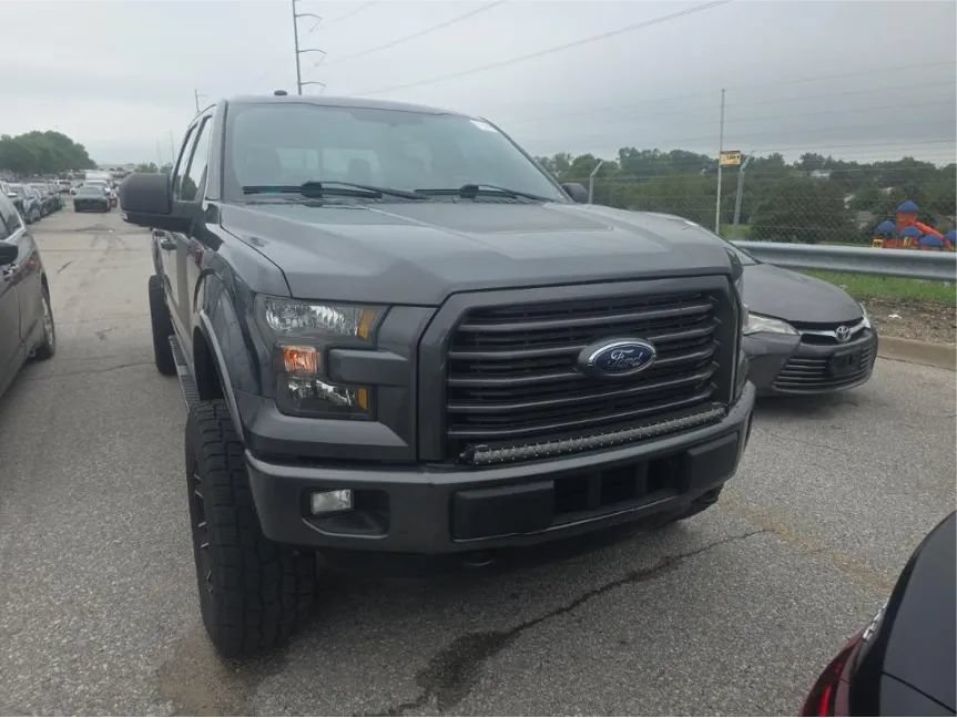 Used 2016 Ford F150 XLT w/ Equipment Group 302A Luxury AWD/4WD image 2