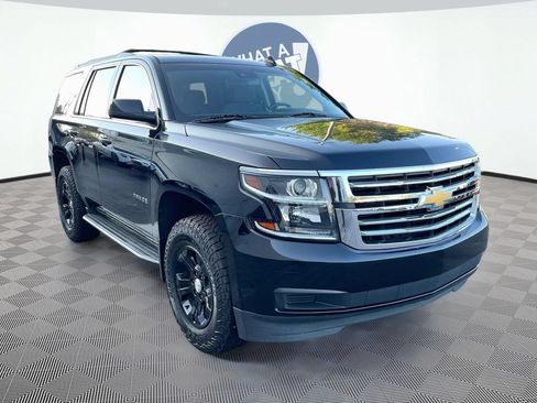 Used 2019 Chevrolet Tahoe LS w/ Enhanced Driver Alert Package RWD image 3