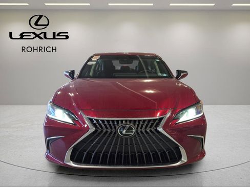 Certified 2022 Lexus ES 350 w/ Premium Package image 2