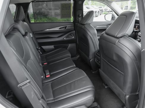 Certified 2023 INFINITI QX60 Luxe w/ Performance Audio Package AWD/4WD image 35