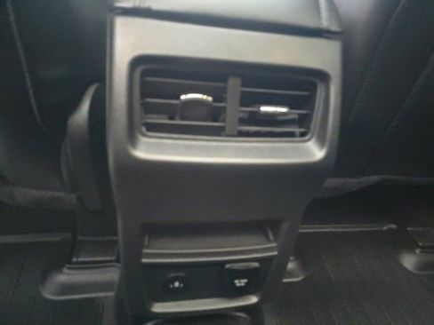 Certified 2022 Ford Edge SEL w/ Convenience Package image 12