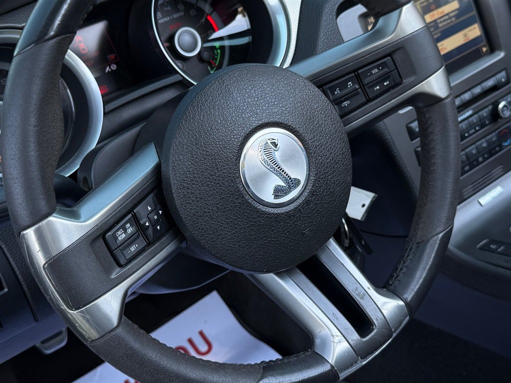 Used 2013 Ford Mustang Shelby GT500 RWD image 48