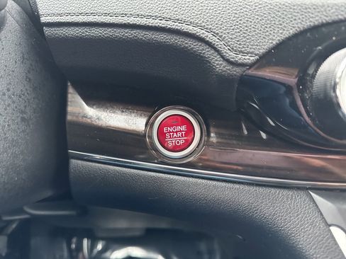 Used 2016 Honda CR-V Touring image 28