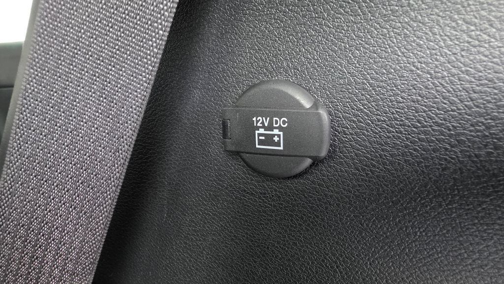 Used 2025 Chrysler Pacifica Select FWD image 9
