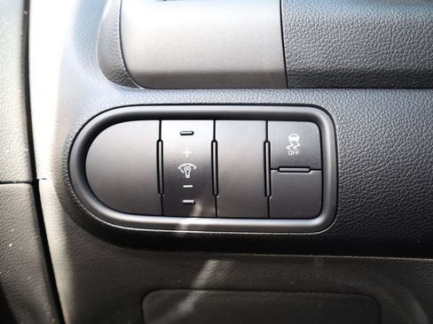 Used 2016 Kia Forte LX FWD image 16