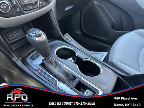 Used 2019 Chevrolet Equinox LS AWD/4WD image 25
