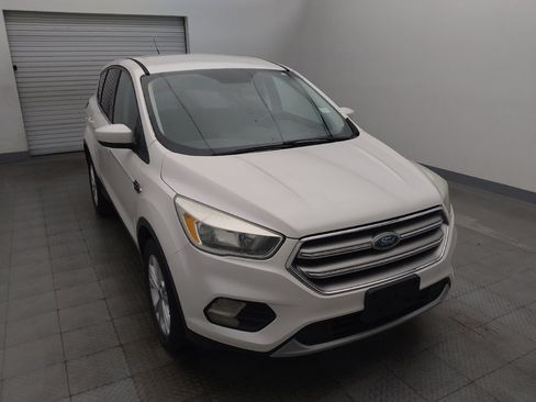 Used 2017 Ford Escape SE FWD image 14
