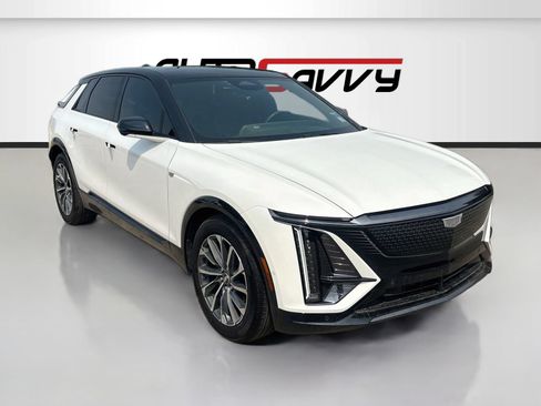 Used 2025 Cadillac Lyriq Sport RWD image 1