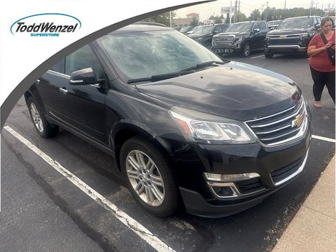 Used 2015 Chevrolet Traverse LT w/ Style and Technology Package FWD image 1