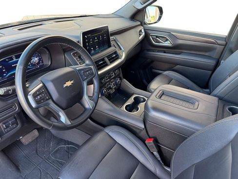 Used 2024 Chevrolet Suburban LT w/ LT Signature Package AWD/4WD image 7