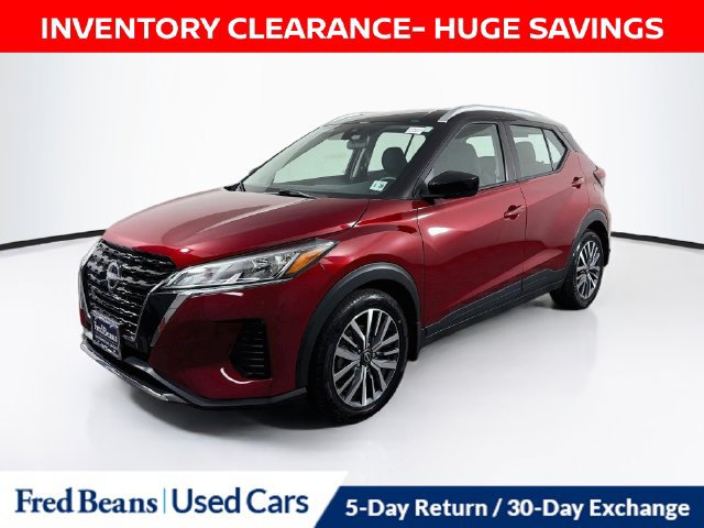 Certified 2024 Nissan Kicks SV FWD image 3