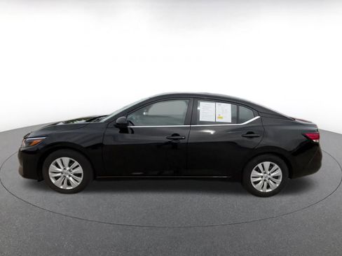 Used 2025 Nissan Sentra S FWD image 9