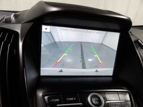 Used 2019 Ford Escape SE image 14