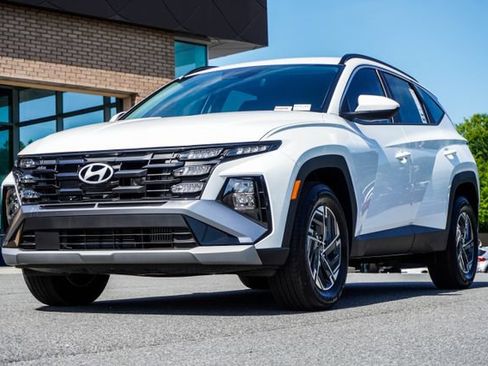 Certified 2025 Hyundai Tucson Blue AWD/4WD image 9