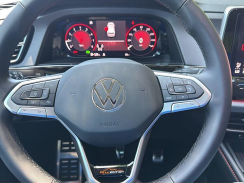 New 2026 Volkswagen Atlas Peak Edition AWD/4WD image 13