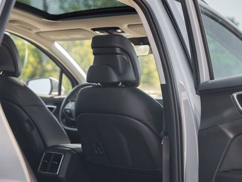 Used 2026 Kia Sportage EX w/ EX Panorama Roof Package image 15