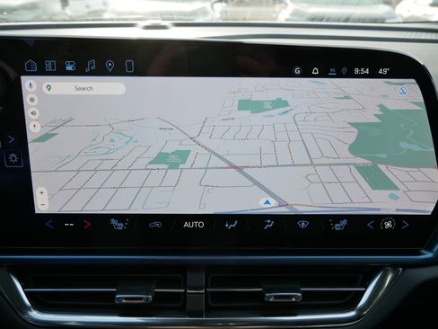 New 2026 Chevrolet Equinox EV LT image 7