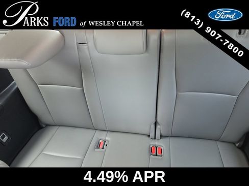 Used 2022 Toyota Highlander XLE FWD image 17