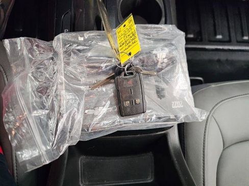 Used 2022 Chevrolet Colorado W/T w/ WT Convenience Package AWD/4WD image 19