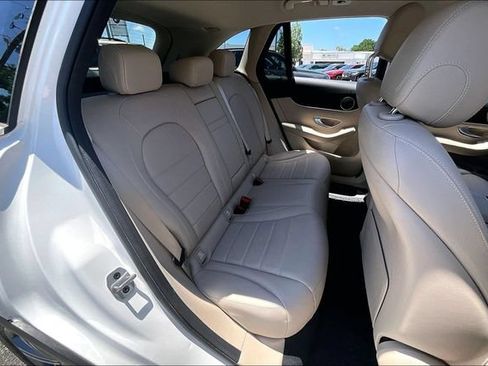 Used 2022 Mercedes-Benz GLC 300 4MATIC image 21