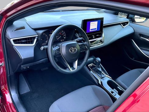 Certified 2025 Toyota Corolla SE FWD image 17
