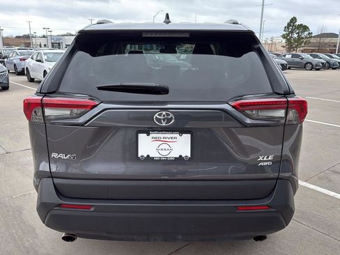 Used 2024 Toyota RAV4 XLE AWD/4WD image 9