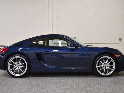Used 2015 Porsche Cayman image 4